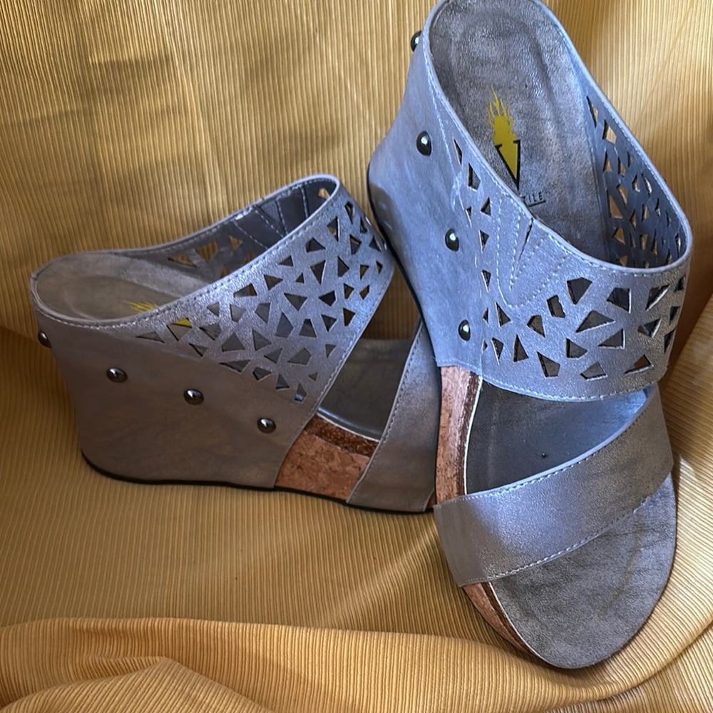 Volatile Gray Wedge Sandals with Decorative Cutouts